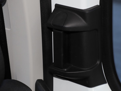 2020款 2.0T AMT运杰版前驱后单胎短轴中顶6座