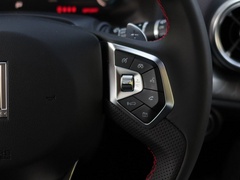 2021款 1.5T 两驱潮先锋