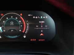 2021款 1.5T 两驱潮先锋