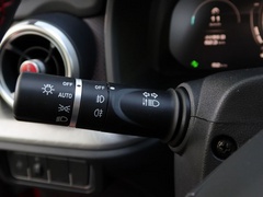 2021款 1.5T 两驱潮先锋