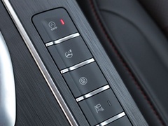 2021款 1.5T 两驱潮先锋