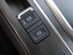 2021款 1.5T 两驱潮先锋