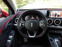 2021款 1.5T 两驱潮先锋
