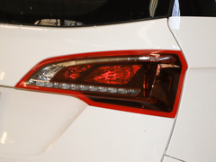 2021款 1.5L 手动时尚型 7座
