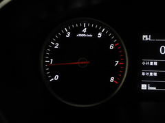 2021款 1.5L 手动时尚型 7座
