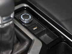 2020款 1.5T 手动影趣版 5座
