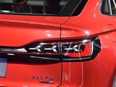 2021款 330TSI 两驱旗舰版