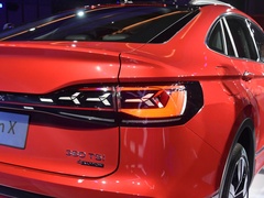 2021款 330TSI 两驱旗舰版