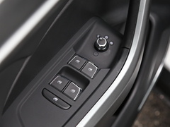 2021款 1.6T 自动质越版