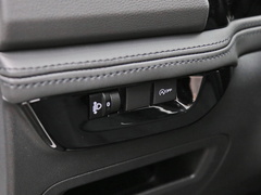 2021款 1.6T 自动质越版