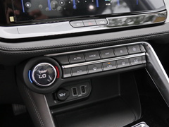 2021款 1.6T 自动质越版