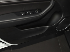 2021款 运动版 1.5T 自动精英智联型