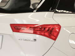 2021款 1.5T 手动舒适型 全球车周年纪念版 6座 