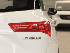 2021款 1.5T 手动舒适型 全球车周年纪念版 6座 