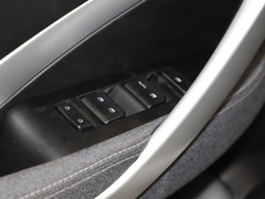 2021款 1.5T 手动舒适型 全球车周年纪念版 6座 