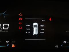 2021款 1.5T 手动舒适型 全球车周年纪念版 6座 
