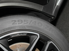 2020款 AMG GLC 63 4MATIC+  轿跑SUV