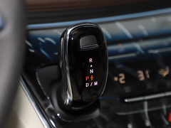 2021款 陆上公务舱 652T 智慧豪华型