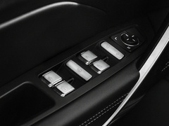 2020款  1.8T智慧版4座