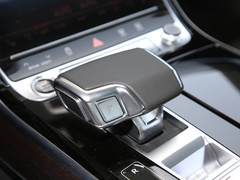 2021款 A8L 55 TFSI quattro 尊贵型