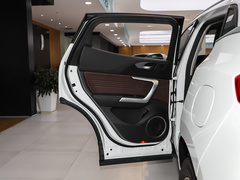 2021款 1.5T 两驱智先锋