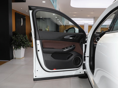 2021款 1.5T 两驱智先锋