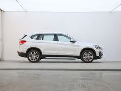 2021款 xDrive30Le 尊享型
免税
