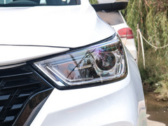 2021款 1.5T 手动精英型 7座