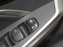2021款 PLUS 1.6L XL CVT悦领版