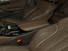 2021款 530Li 领先型 豪华套装