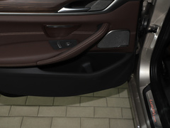 2021款 530Li 领先型 豪华套装