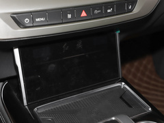 2022款 2.0T DCT两驱智联旗享版 五座