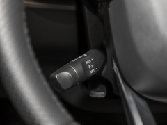 2022款 2.0T DCT两驱智联旗享版 五座