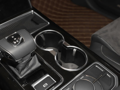 2022款 2.0T DCT两驱智联旗享版 五座