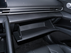 2021款 1.5L LUX尊贵版
