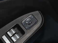 2021款 1.5T 自动大四版