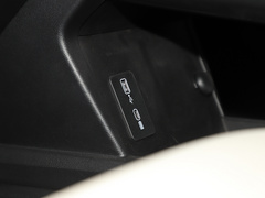 2021款 1.5T 自动大四版