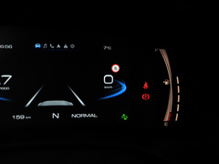 2021款 1.5T 自动大四版