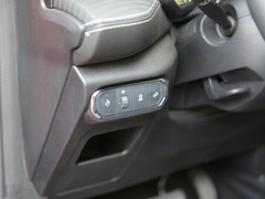 2021款 1.5T 自动大四版