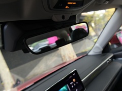2021款 1.5T 自动大四版