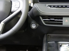2021款 1.5T 自动大四版