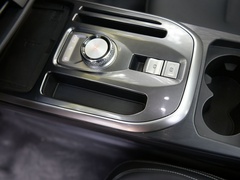 2021款 1.5T 自动大四版