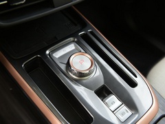 2021款 1.5T 自动大四版