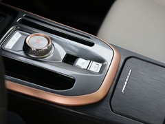 2021款 1.5T 自动大四版