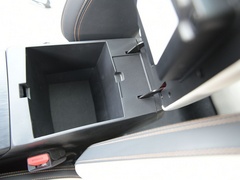 2021款 1.5T 自动大四版