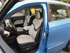 2021款 1.5T 自动大四版