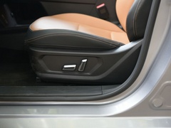 2021款 1.5T 自动大四版