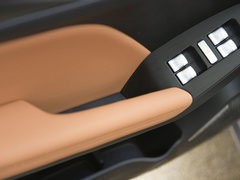 2021款 1.5T 自动大四版