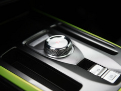 2021款 1.5T 自动大四版