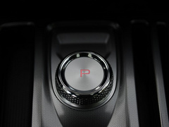 2021款 1.5T 自动大四版
